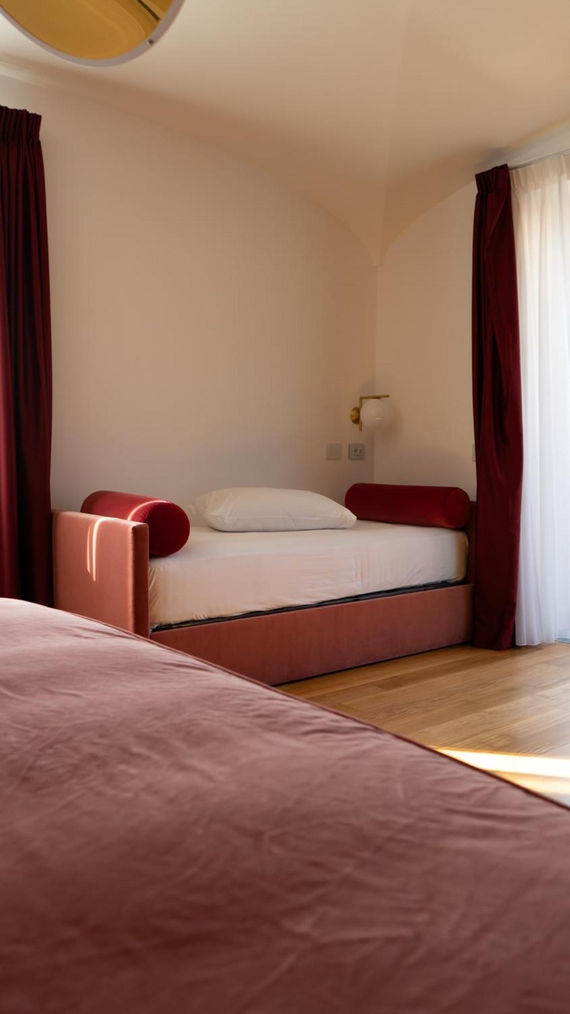 Palazzo Martinelli Hotel Sorrento Buitenkant foto