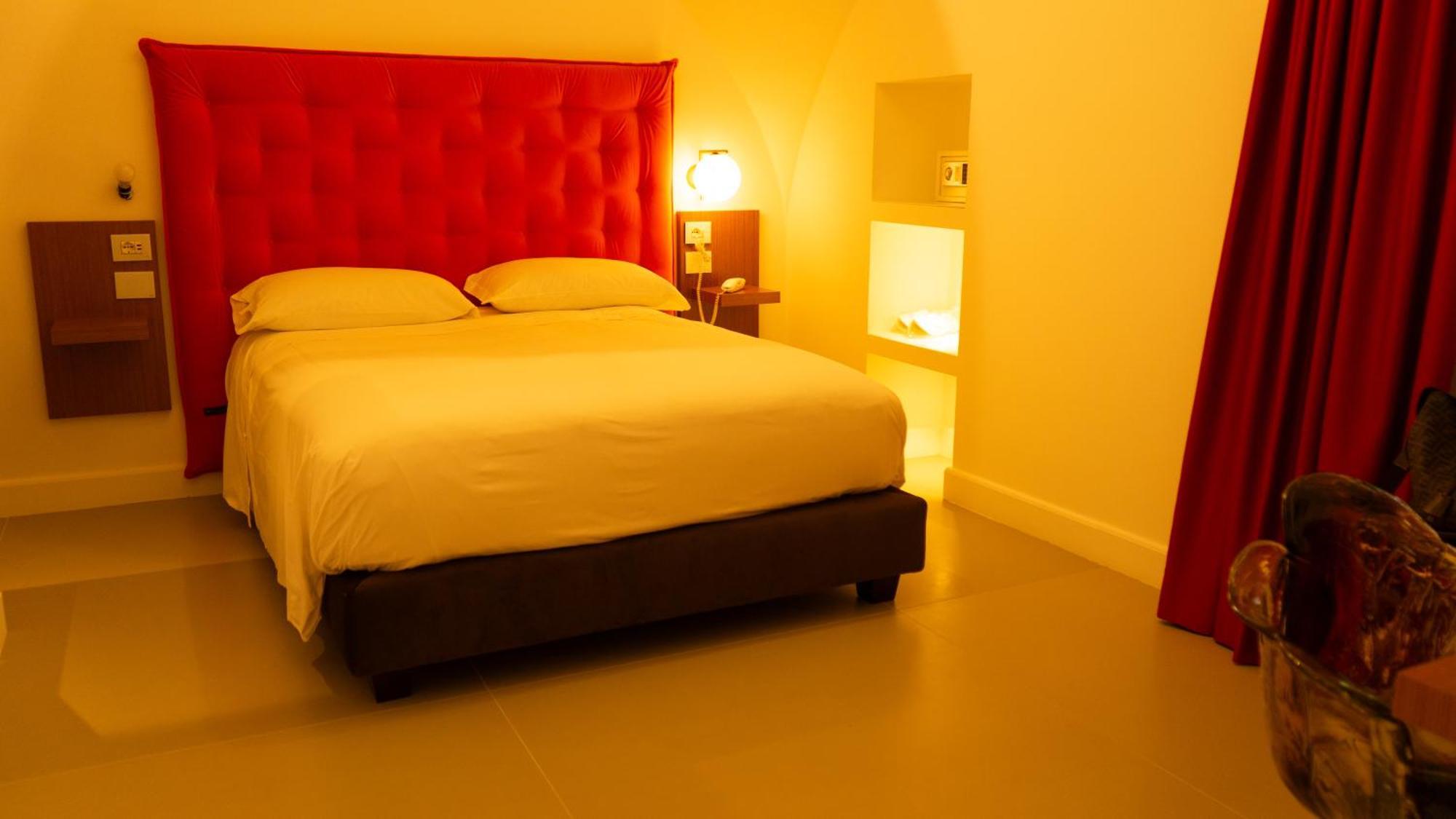 Palazzo Martinelli Hotel Sorrento Buitenkant foto